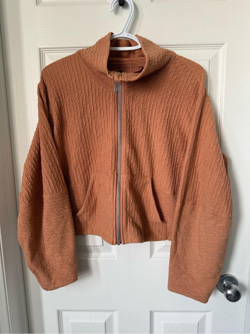 Women’s Lululemon Textured Cropped Jacket | Size Medium/Large - Picture 2 of 10